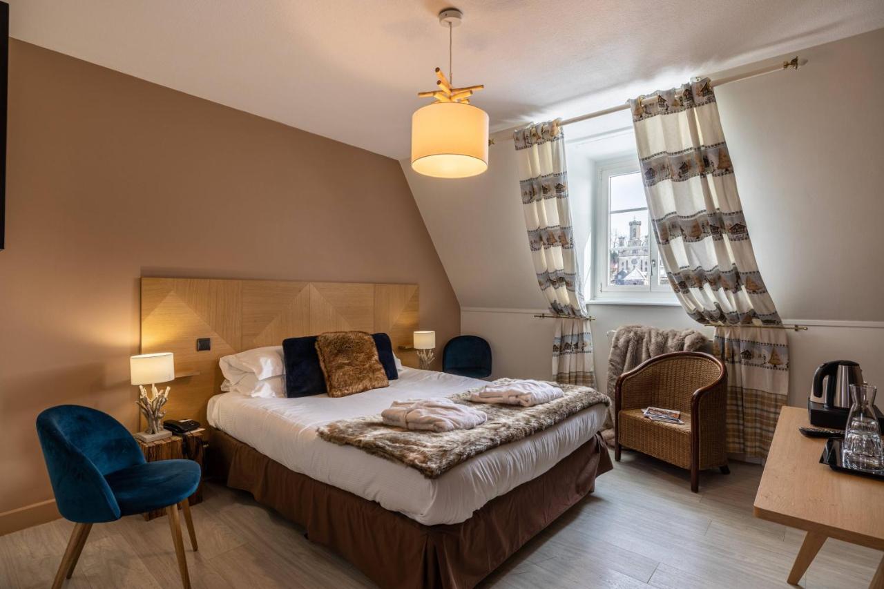 Le Bailliage Hotel & Spa Salers Esterno foto