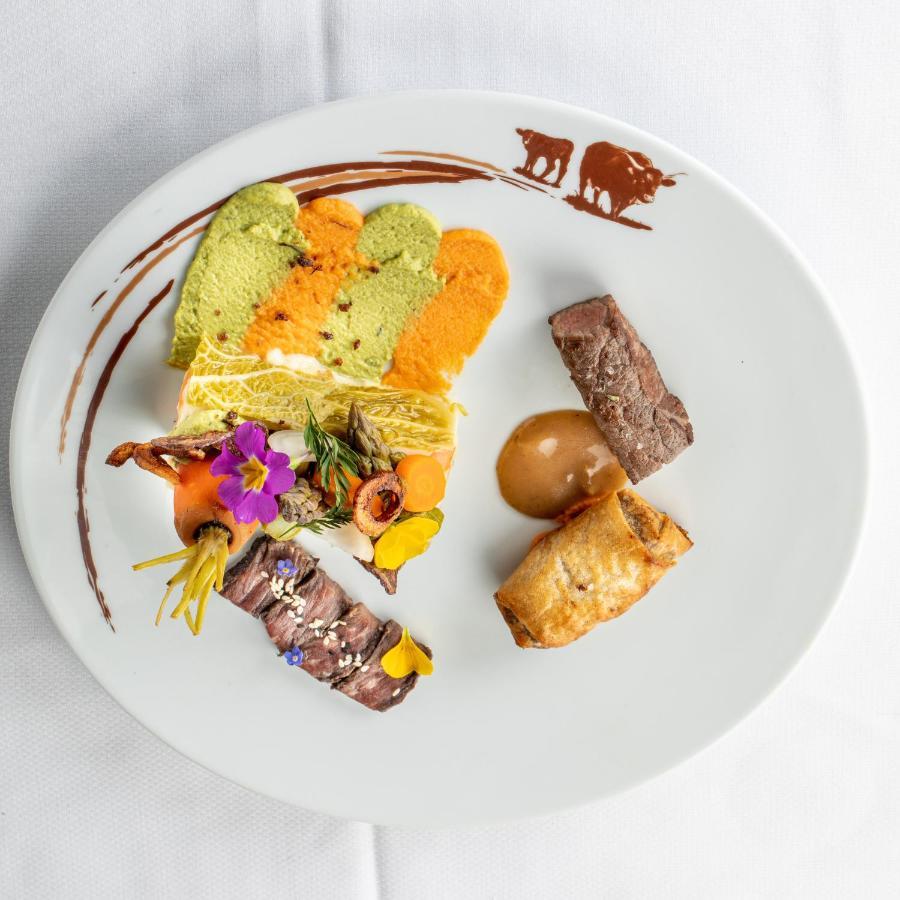 Le Bailliage Hotel & Spa Salers Esterno foto