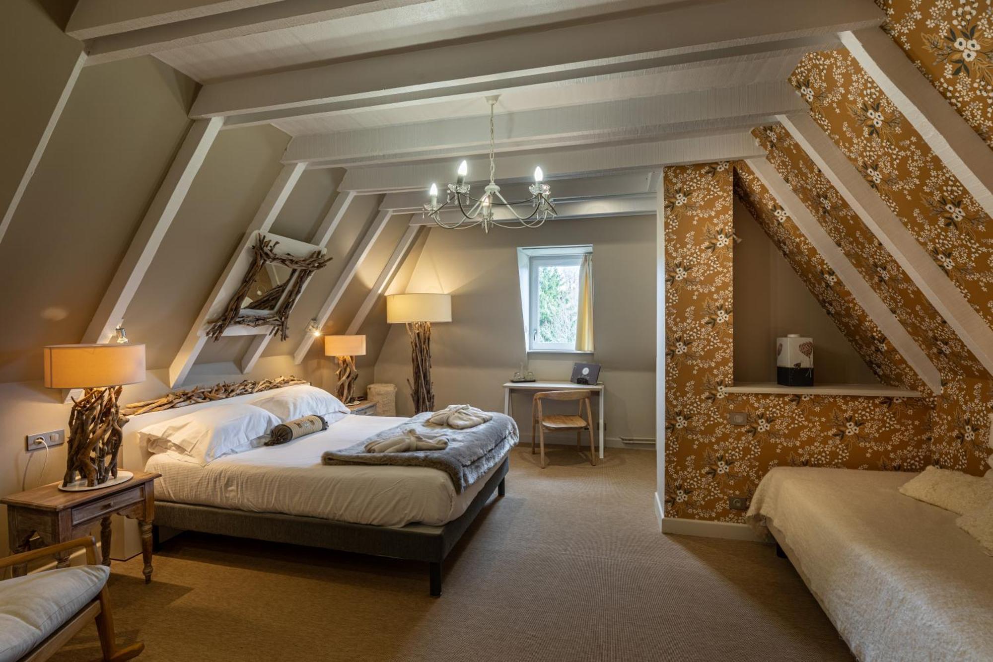 Le Bailliage Hotel & Spa Salers Esterno foto