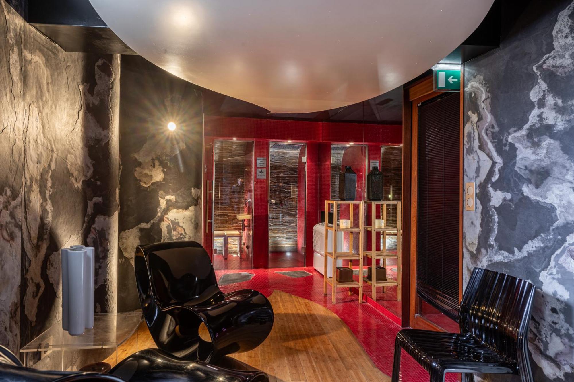 Le Bailliage Hotel & Spa Salers Esterno foto