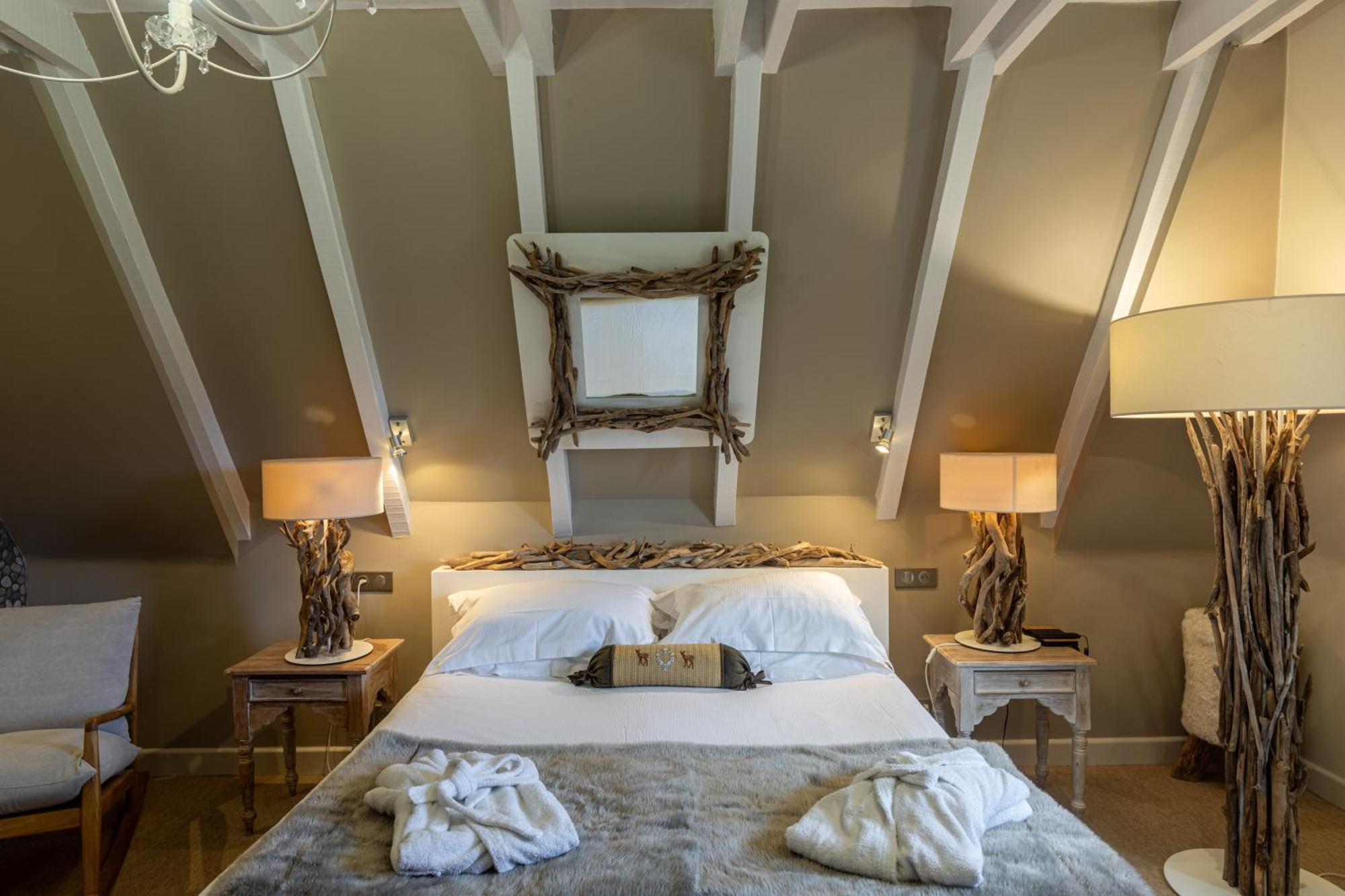Le Bailliage Hotel & Spa Salers Esterno foto