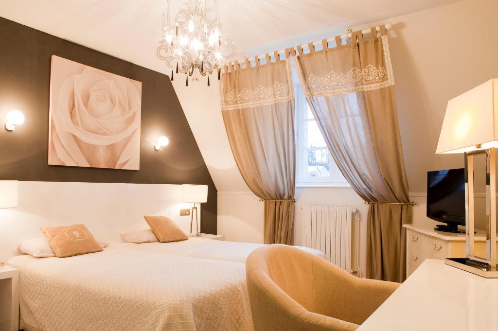 Le Bailliage Hotel & Spa Salers Camera foto