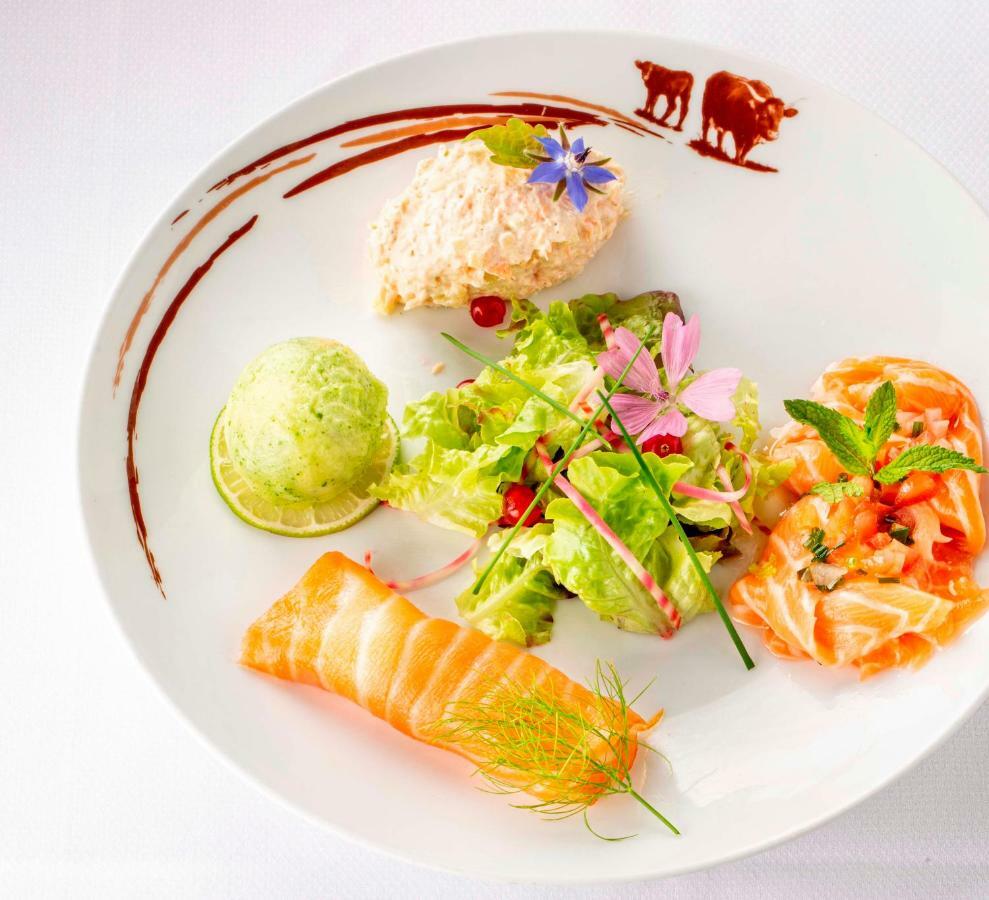 Le Bailliage Hotel & Spa Salers Esterno foto